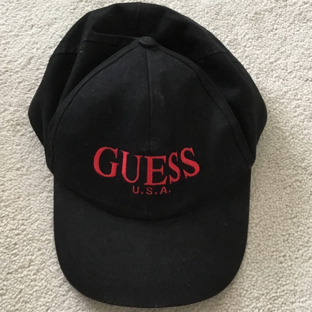 GUESS Men's Black Cap with Red Logo